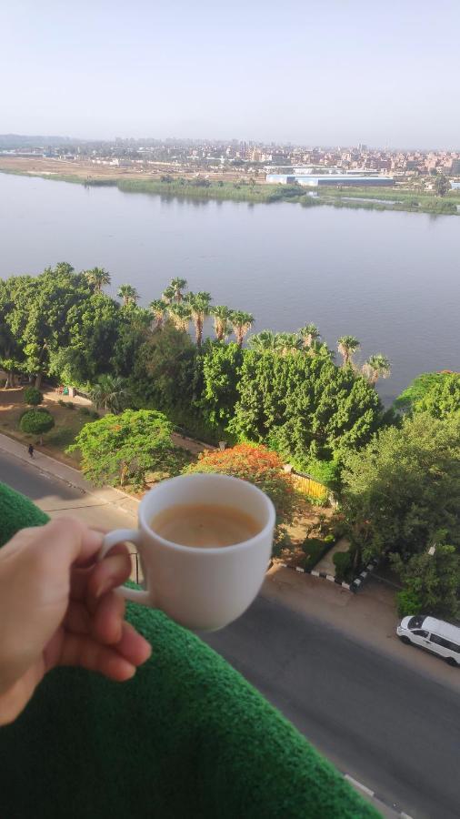 Nile Pyramidal View Apartment Kairo Exteriör bild